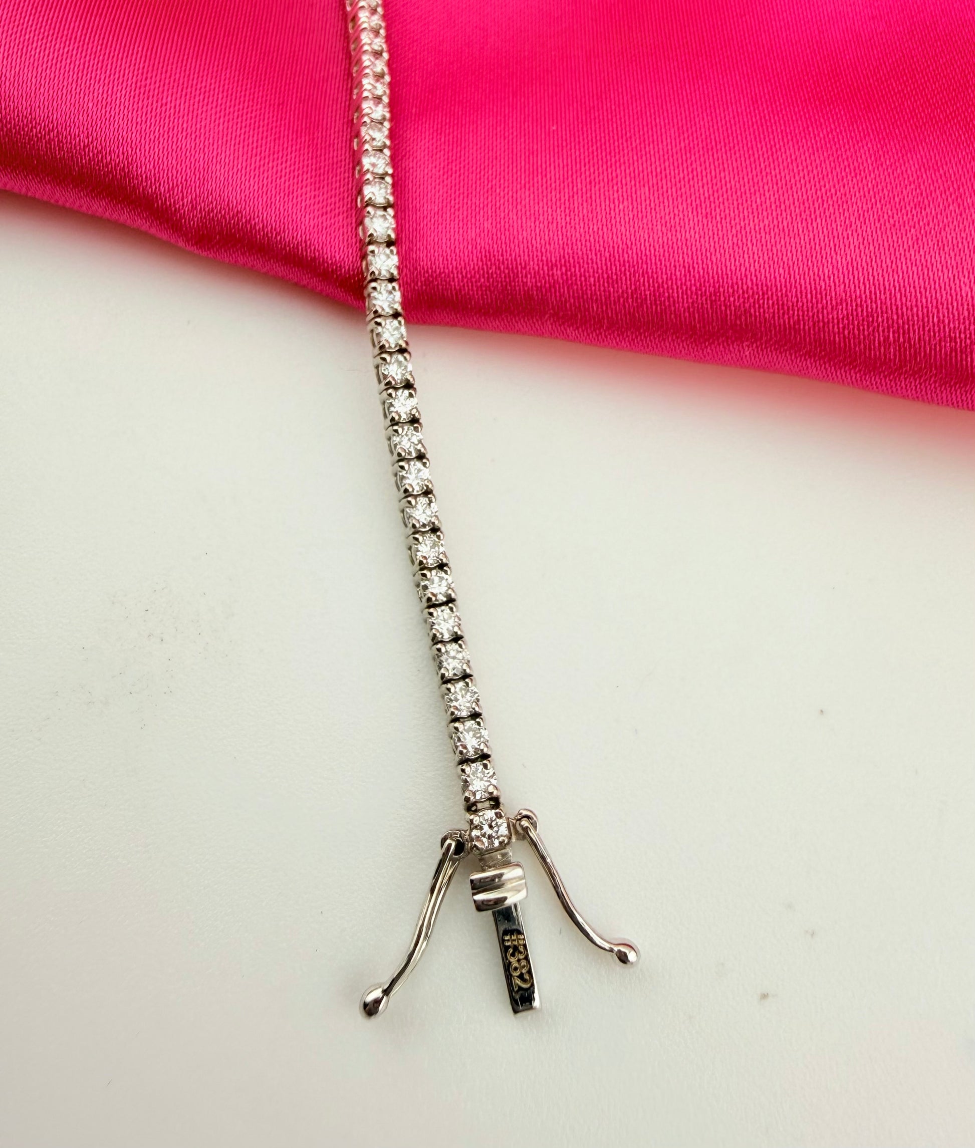 2.01 Carat Total Weight NATURAL Diamond Tennis Bracelet 18k White Gold 3 prong #382