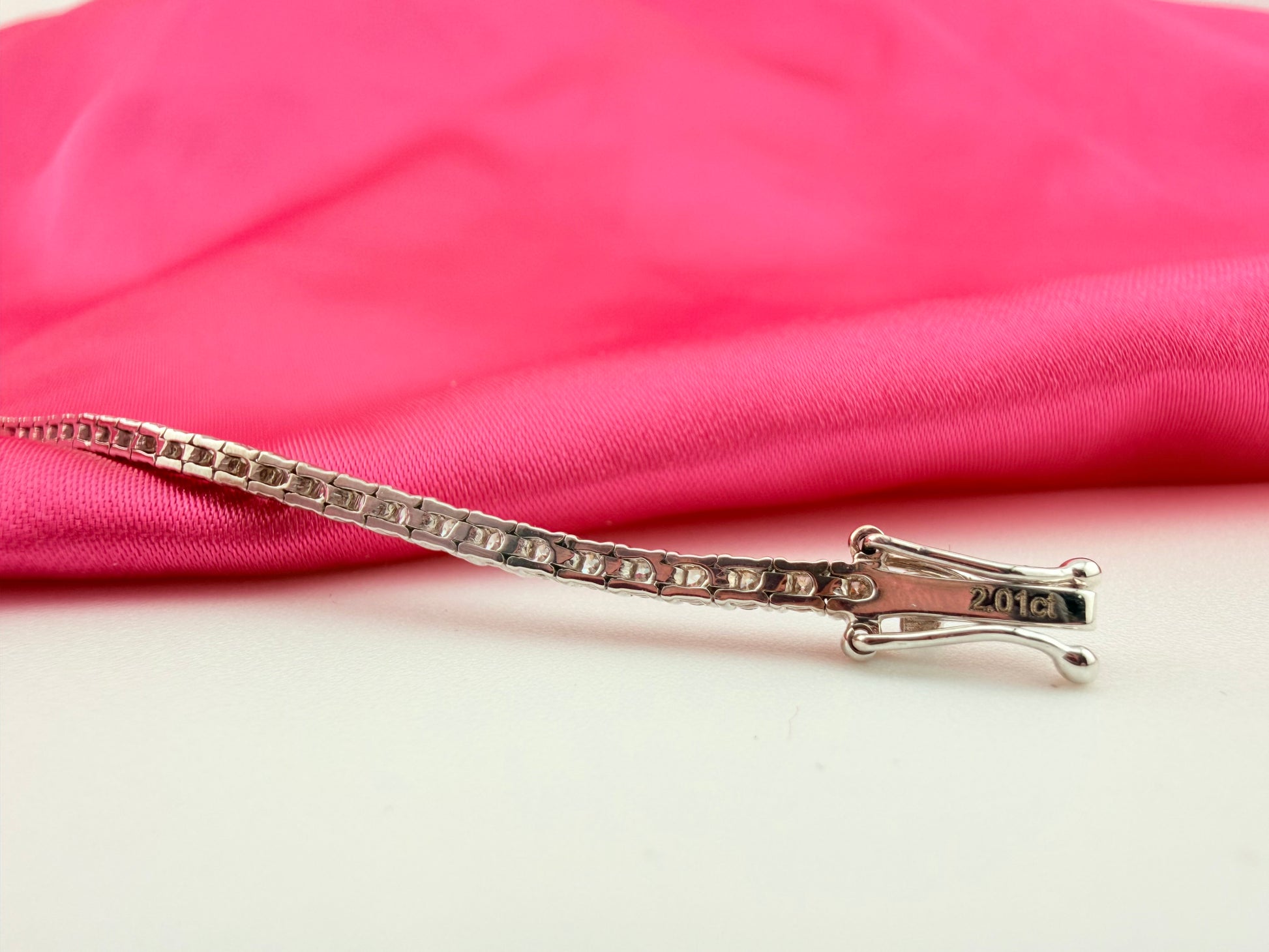 2.01 Carat Total Weight NATURAL Diamond Tennis Bracelet 18k White Gold 3 prong #382