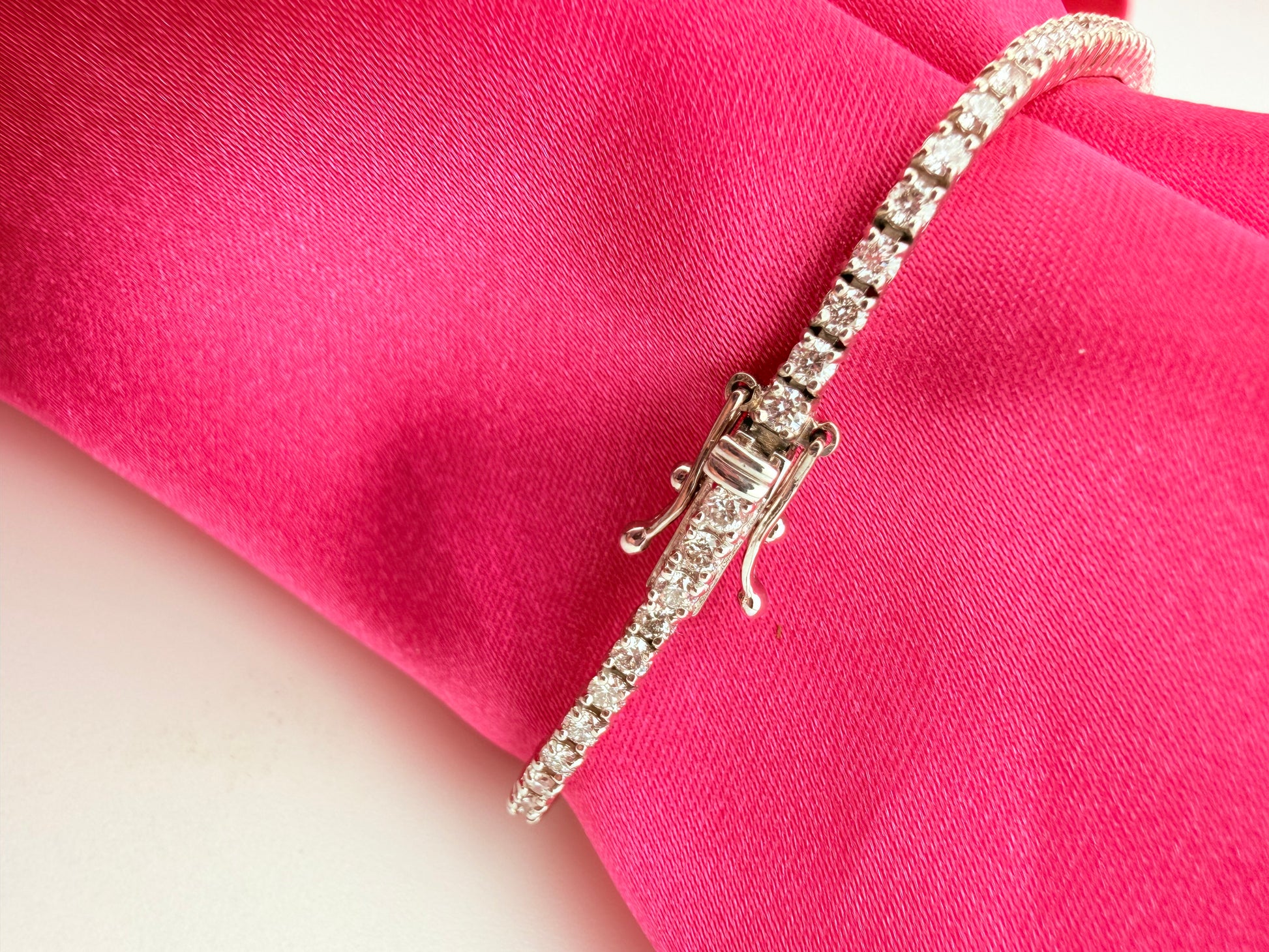 2.01 Carat Total Weight NATURAL Diamond Tennis Bracelet 18k White Gold 3 prong #382